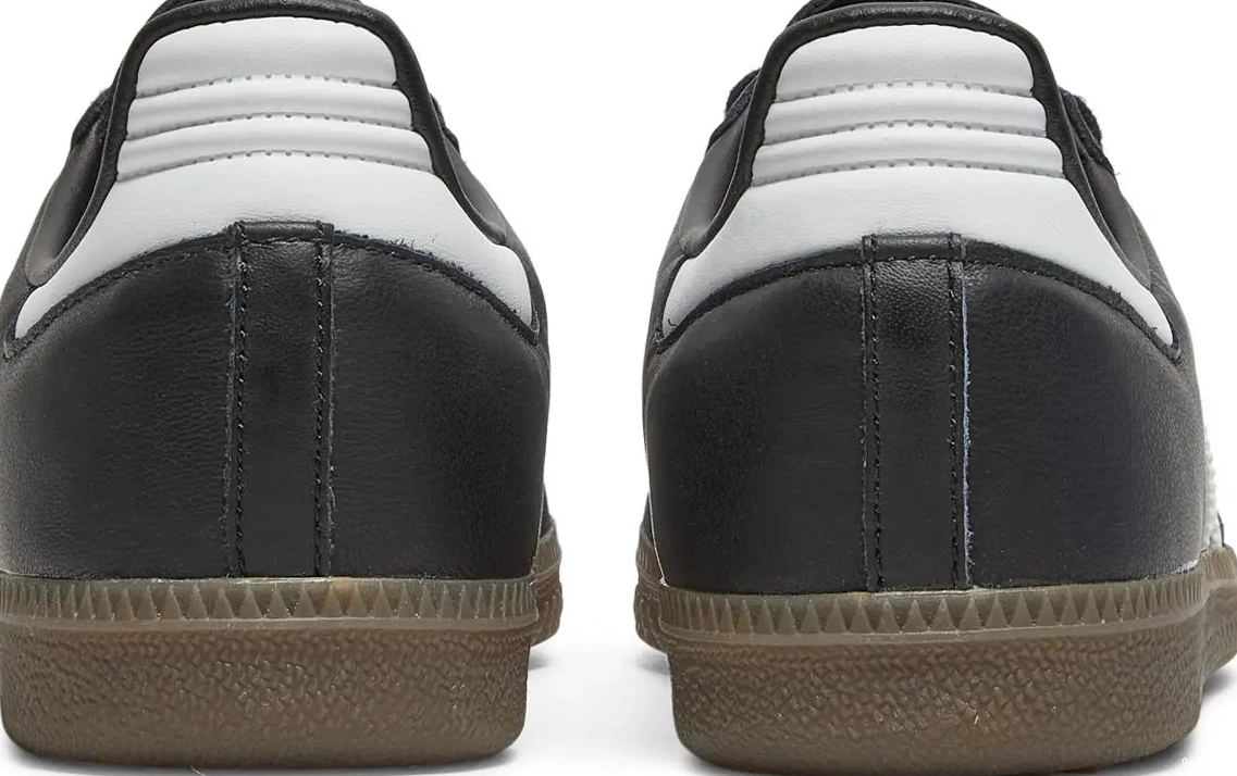 'Black adidas OG Gum' Samba 0817